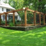 9 Super Easy DIY Garden Fence Ideas | Garden layout, Backyard .