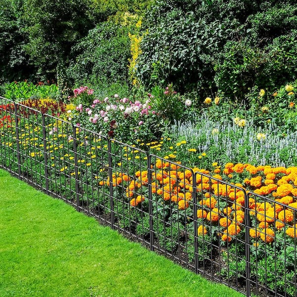 The Ultimate Guide to Choosing the Right Garden Fencing