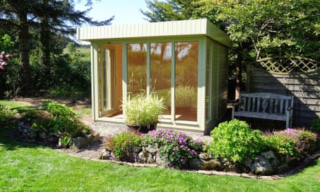 Shed quarters: how to set up an office in your garden | Working .