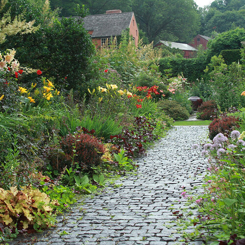 Making Your Garden Beautiful and Functional With Pathways .