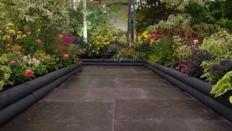 What Garden Paving to Use - Gardening | Learning with Exper