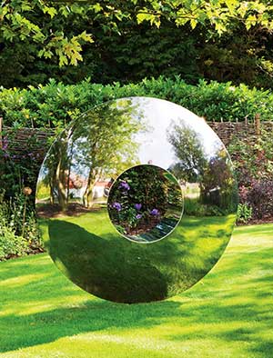 Stunning Garden Sculpture Ideas to Transform Your Outdoor Space
