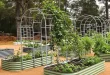 Vego Garden® Modular Arched Single Section 1.5 Foot Trellis System .