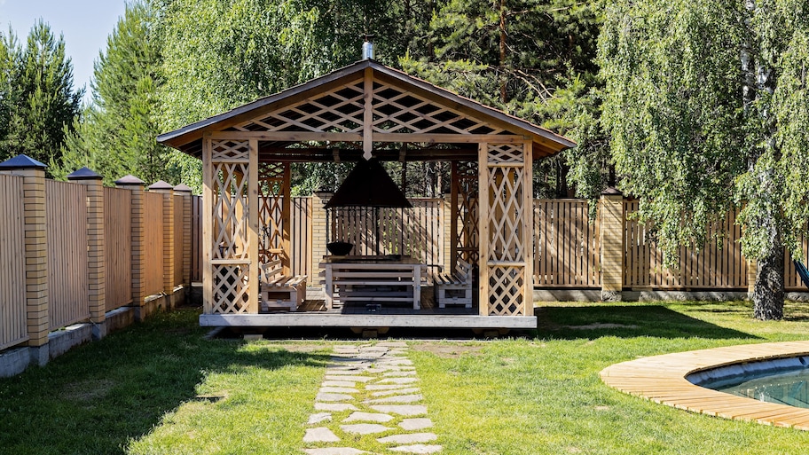 34 Gazebo Ideas You'll Lo