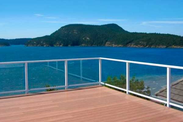 Pros and cons of glass railings | Decks Toron