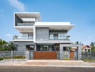 Exterior Design Ideas, Inspiration & Images - April 2024 | Houzz