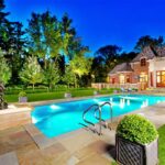 20 Breathtaking Ideas for a Swimming Pool Garden | Home Design .