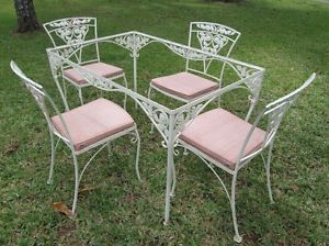 Vintage Wrought Iron Patio Furniture Set on PopScreen | Wrought .