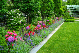 75 Lawn Edging Ideas You'll Love - April, 2024 | Hou