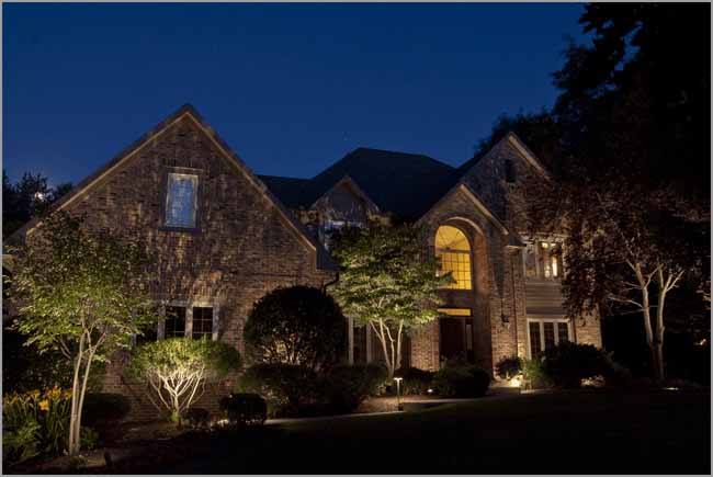 How to Use Landscape Lighting Techniqu