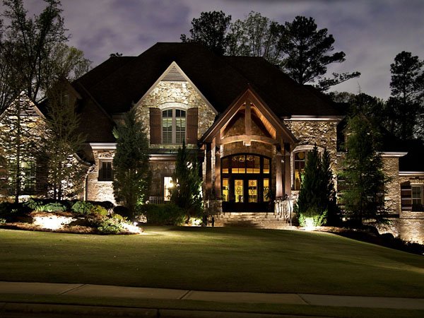 Types Of Outdoor Landscape Lighting: 7 Must-Have Fixtur