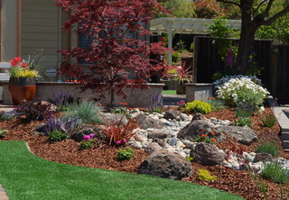 75 Rock Landscaping Ideas You'll Love - April, 2024 | Hou