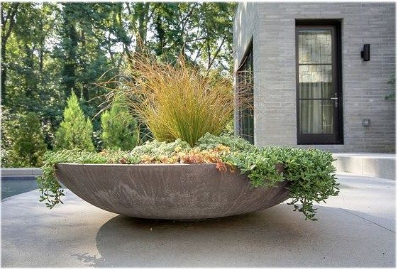 Now, This Is A Super Bowl | Large garden planters, Large outdoor .