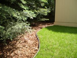 Lawn Edging: Time-Saving… When You Install it Correctly - Laidback .