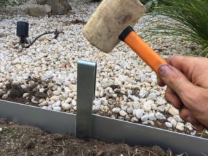 How to Install Metal Garden Edging Yourself | Garden Ed