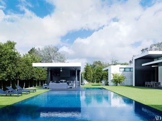 These Modern Pools Make a Minimalist Splash | Architectural Dige