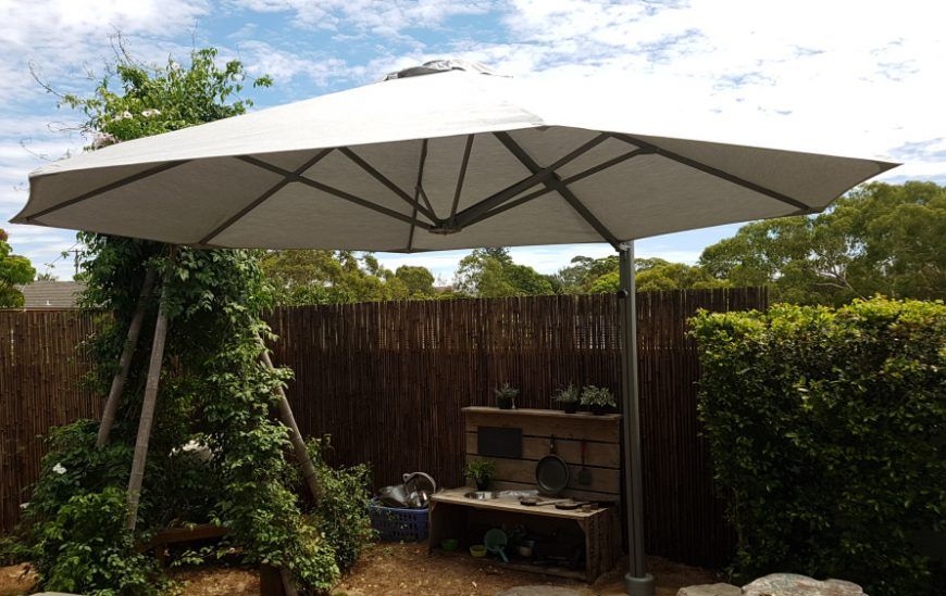 Offset Patio Umbrellas Vs Cantilever Umbrell