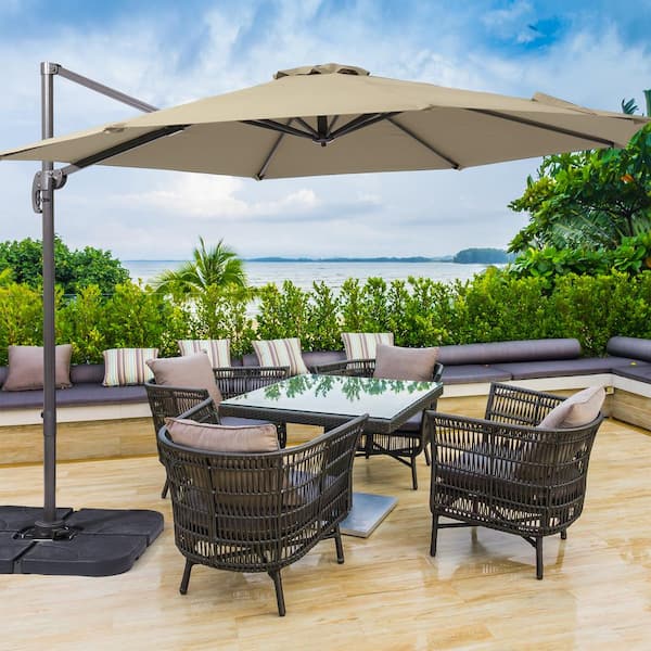 The Benefits of Investing in an Offset Patio Umbrella for Your Outdoor Space