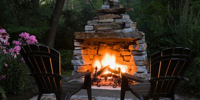 22 Cozy DIY Outdoor Fireplaces - Fire Pit and Outdoor Fireplace Ide