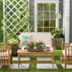 11 Lawn Decor Ideas to Upgrade Your Home (With Photos!) | Wayfa
