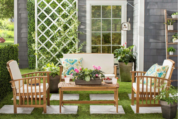 11 Lawn Decor Ideas to Upgrade Your Home (With Photos!) | Wayfa