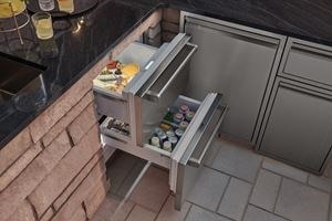 Luxury Outdoor Kitchen Appliances | Sub-Zero, Wolf, and Co