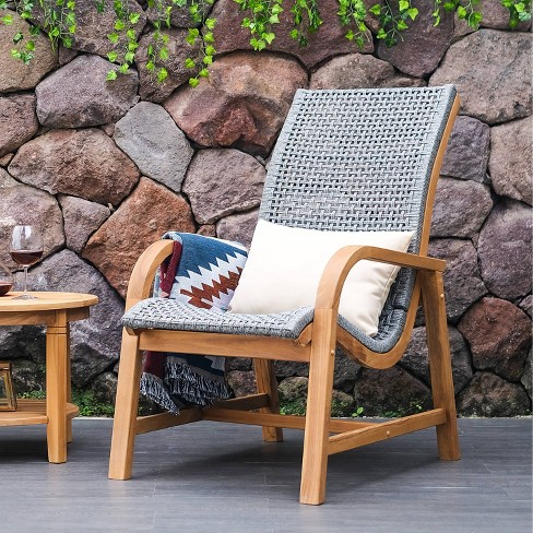 The Ultimate Guide to Outdoor Lounge Chairs: How to Choose the Perfect Piece for Your Space