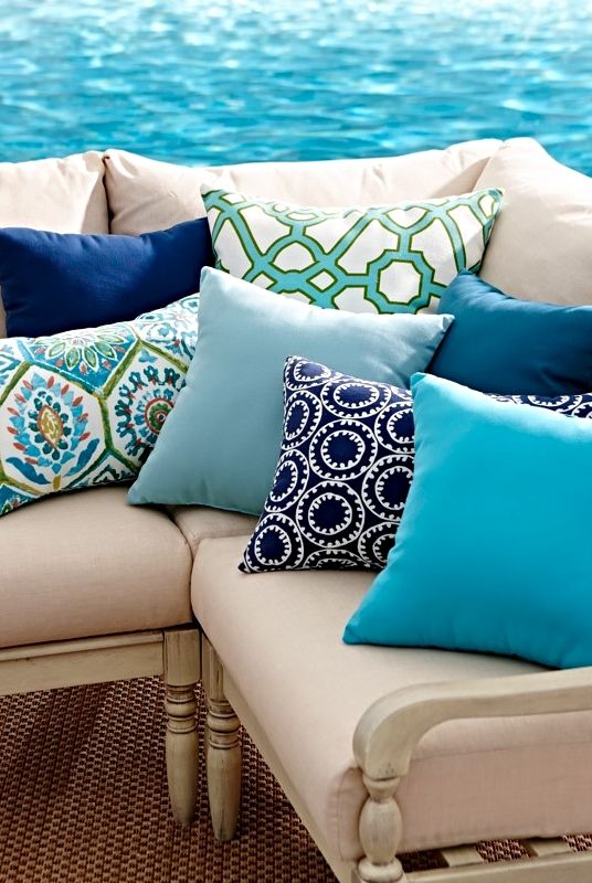 Outdoor Pillows - Outdoor Throw Pillows - All Weather Pillows .