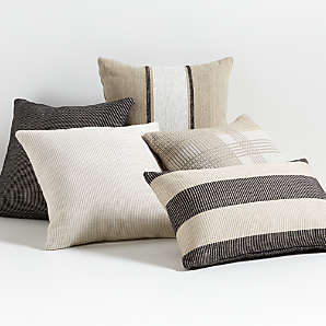 Outdoor Pillows, Outdoor Lumbar Pillows & Outdoor Throw Pillows .