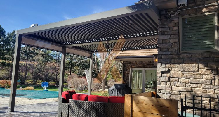 Louvered Pergola vs. Retractable Awning - StruXure Denver 303-529-78