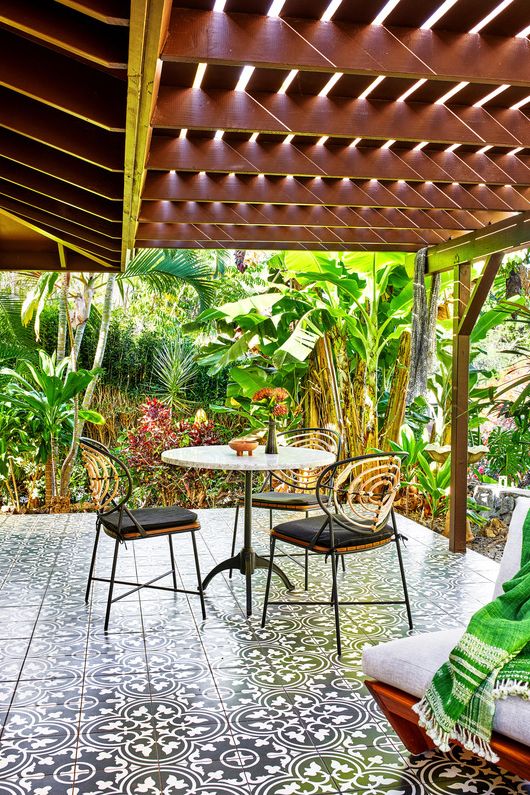 Choosing the Right Patio Tiles for Your Outdoor Space