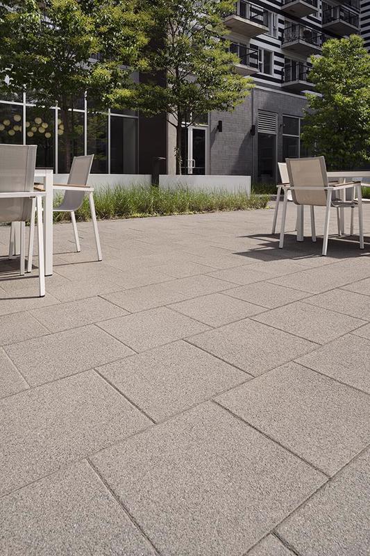 The Ultimate Guide to Choosing the Right Paving Slabs for Your Outdoor Space