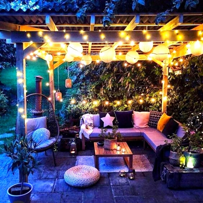 9 Cozy And Romantic Pergola Lighting Ideas For A Mesmerizing Sp