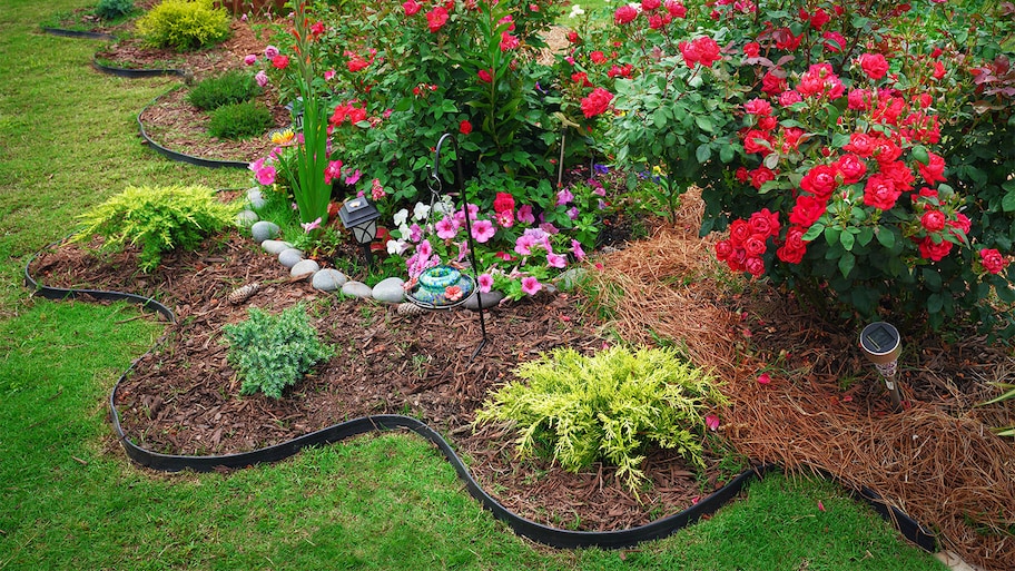 How to Install Plastic Edging for Landscap