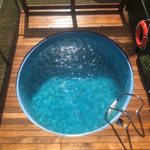 Tug' Plunge Pool - Polyworld Water Tan