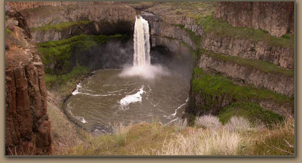 Plunge Pools created by the Ice Age Floods - Glacial Lake Missou