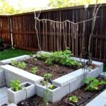 Using concrete blocks to build beds? | Cinder block garden, Garden .